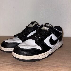Nike Dunk Low Panda Size 8
